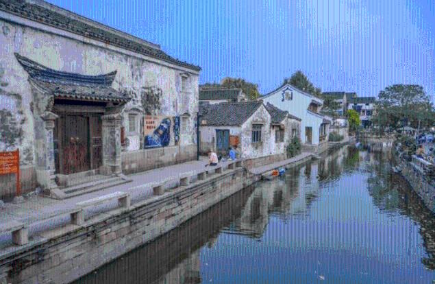 深圳工会到保障房项目工地送温暖